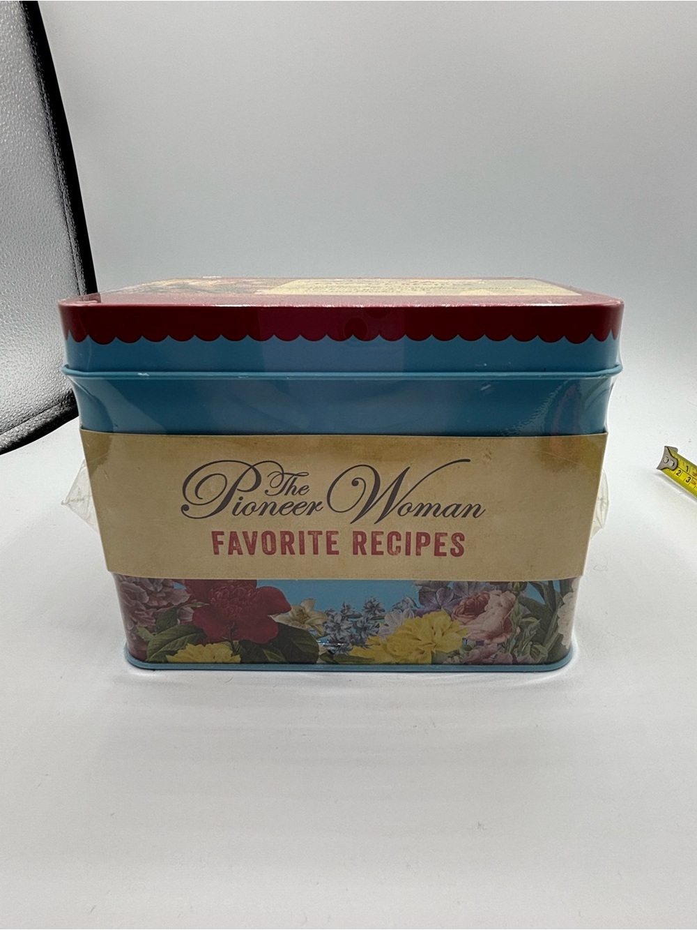 The Pioneer Woman 100 Favorite Recipes with Turquoise & Floral Tin Sealed New